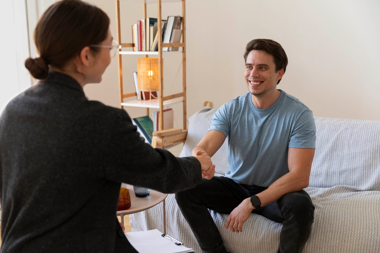 Addiction and de-addiction treatment in Mumbai - counseling session with psychiatrist